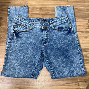 Women’s Acid Wash Skinny Jeans